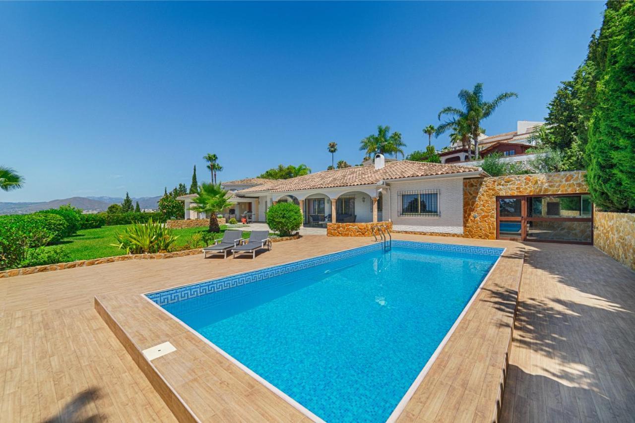 Villa Mimosa Sleeps 8 With Heated Pool Santa Fe de los Boliches المظهر الخارجي الصورة